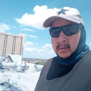 Meet your Posher, Jose